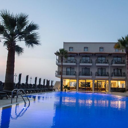 Neopol Hotel Кушадасъ Екстериор снимка
