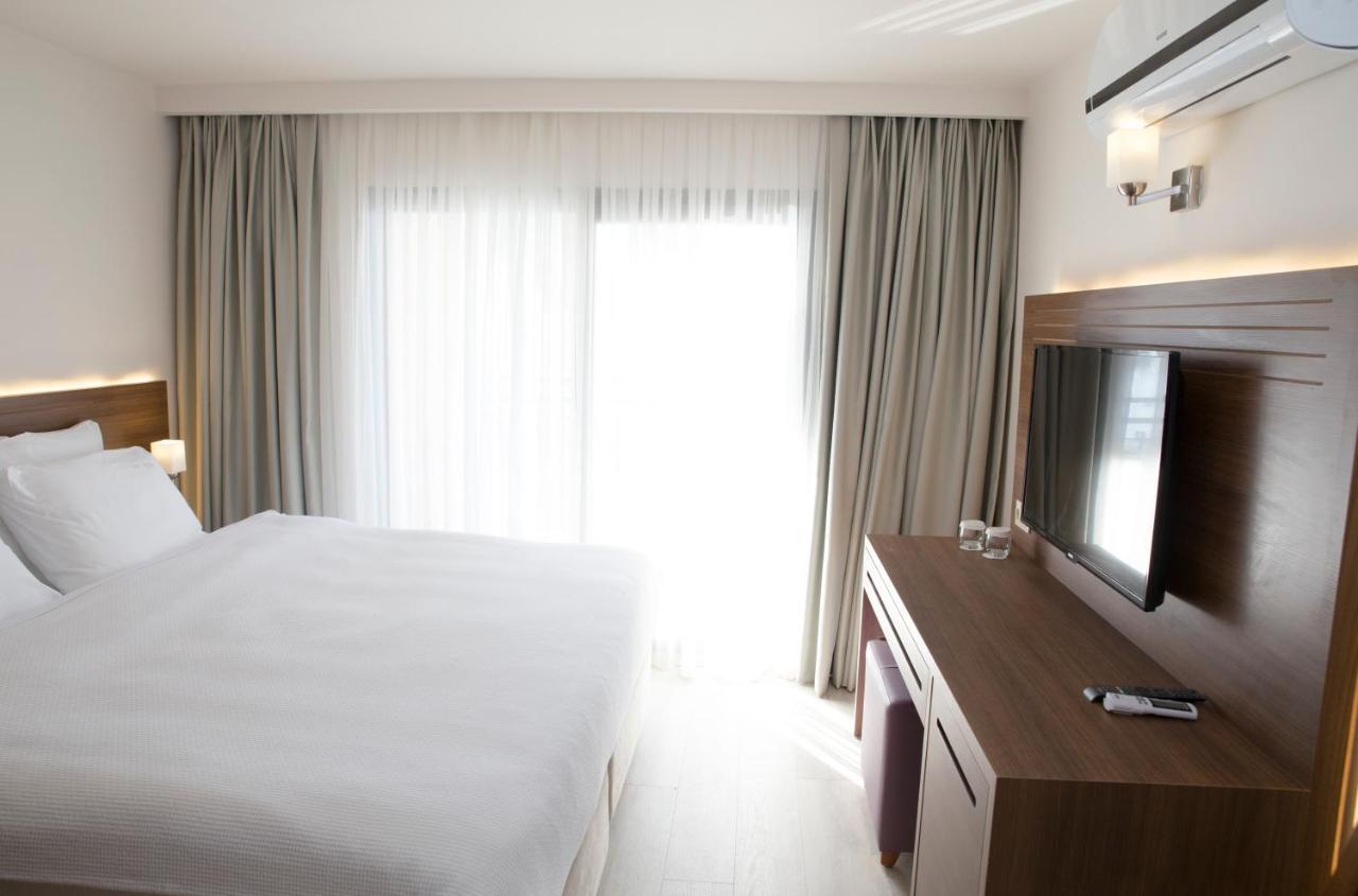 Neopol Hotel Кушадасъ Екстериор снимка